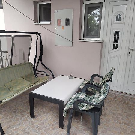 Apartman Anastasija Surčin Εξωτερικό φωτογραφία