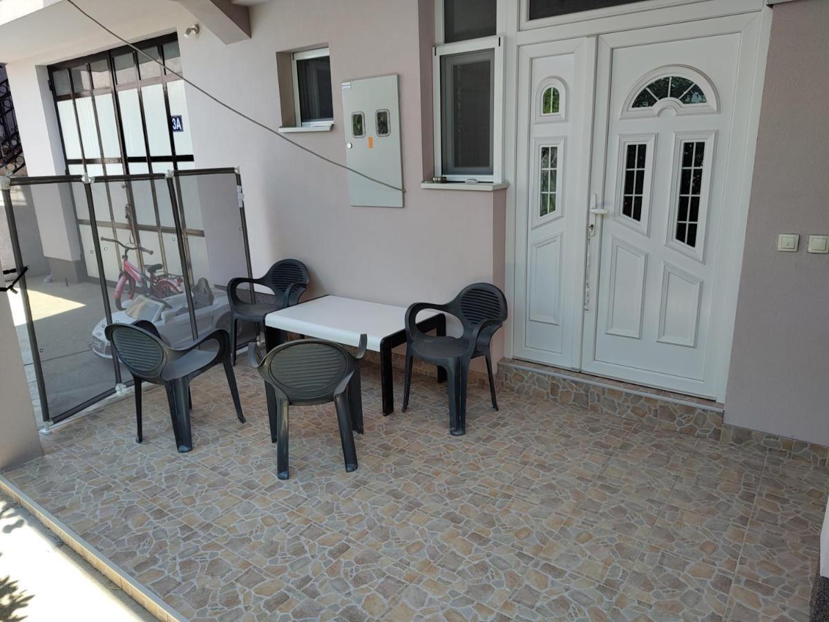 Apartman Anastasija Surčin Εξωτερικό φωτογραφία