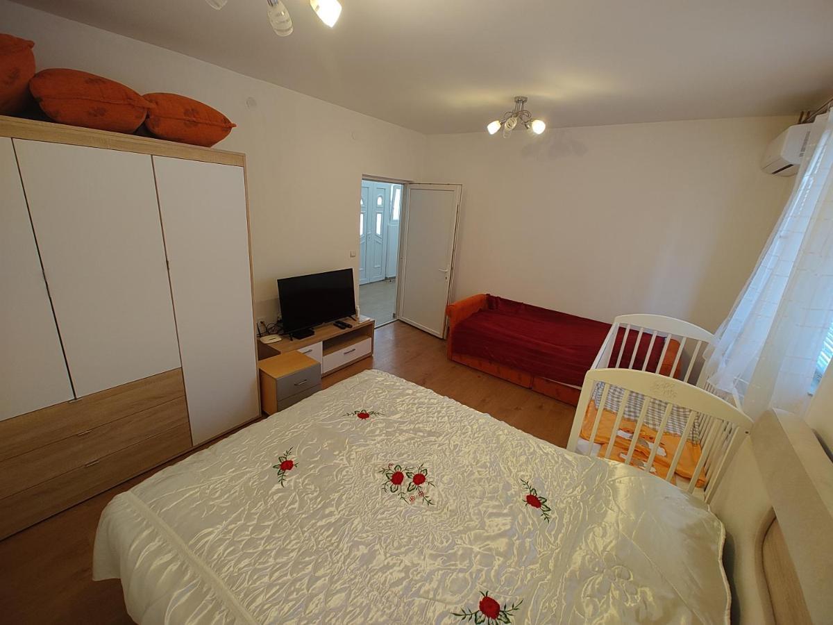Apartman Anastasija Surčin Εξωτερικό φωτογραφία