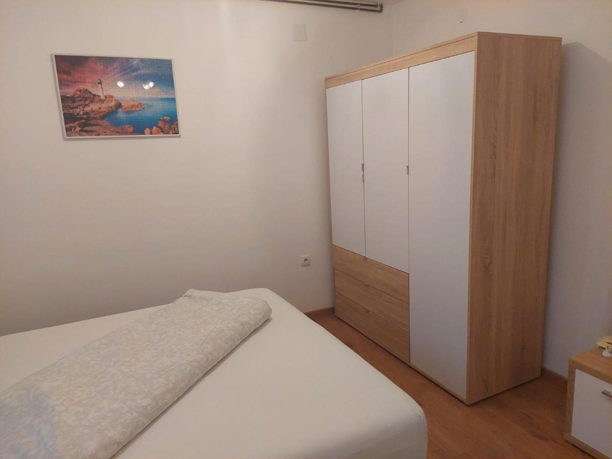Apartman Anastasija Surčin Εξωτερικό φωτογραφία